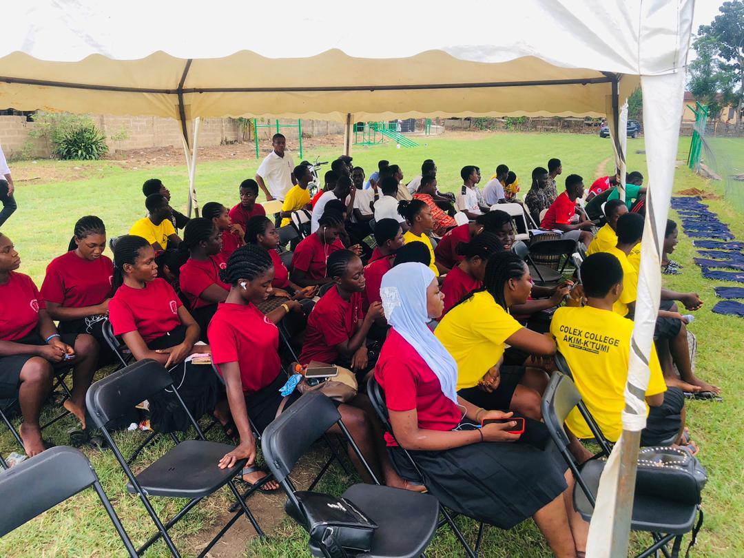 Guiding the Future: The Role of Parents and Educators in Career Development for Senior High School Students